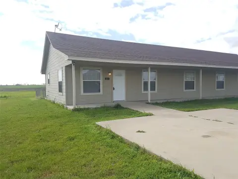 Well-Maintained Duplex Residence