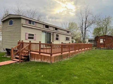 Park Model in Gated Campground