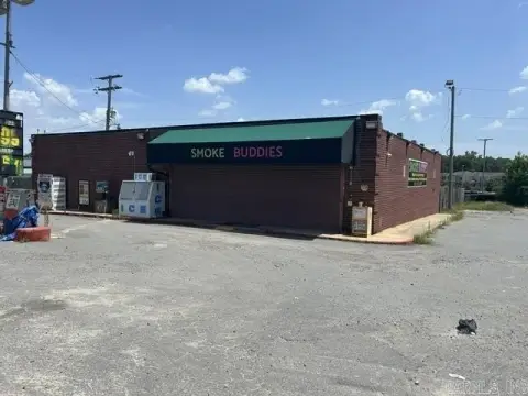 Storefront Property with Kitchen Area
