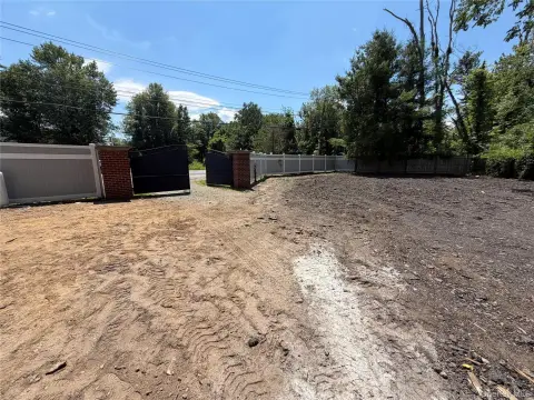 Flex Space with Outdoor Storage