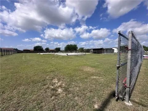 Residential Land in Weslaco, TX
