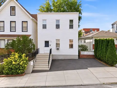 2-Unit Duplex with Finished Lower Level