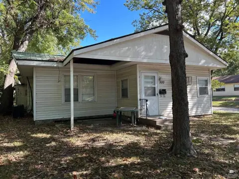 2-Unit Duplex with Carport