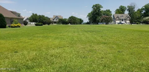 Waterfront Community Land in Merry