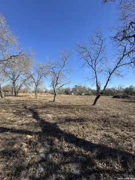 Unrestricted Land Near Somerset, TX