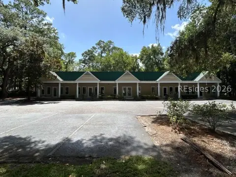 Flex Building with Roll-Up Doors