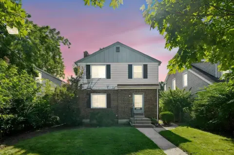 Up-Down Duplex with Detached Garage