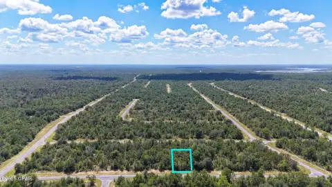 Land in Chipley, Florida