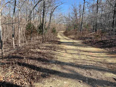 Secluded Ozark Acreage for Recreation