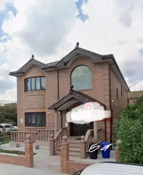 Oversized Corner Home in Flushing