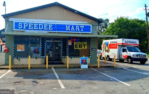 Convenience Store with Retail Income