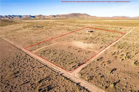 5 Acres with Storage Containers