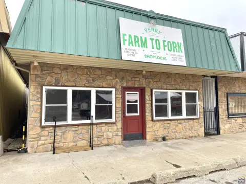 Commercial Space in Perry, Kansas