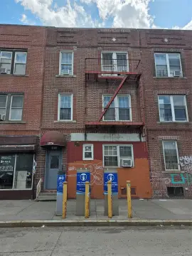 Rent-Stabilized 6-Unit Multifamily Building
