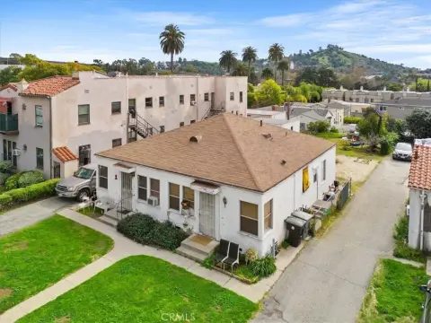 Vacant Duplex with Detached Garage