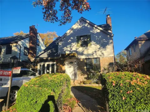 Flushing Commercial Space For Rent