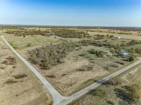 Bowie, TX Unimproved Land