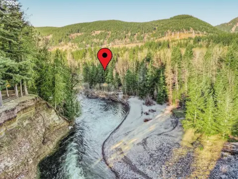 Waterfront Recreation Land with River Frontage
