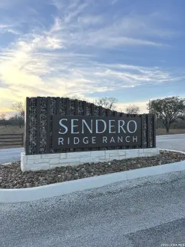 Residential Land in Moore, TX