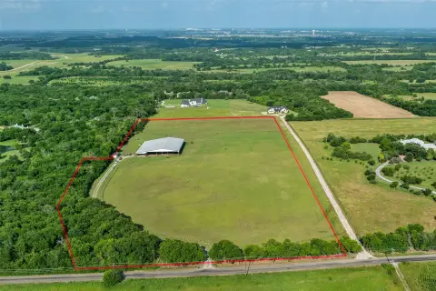 Horse Farm with Covered Arena