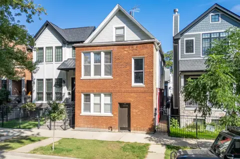 Triplex with Coach House