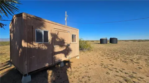 Land with Utilities in Yucca