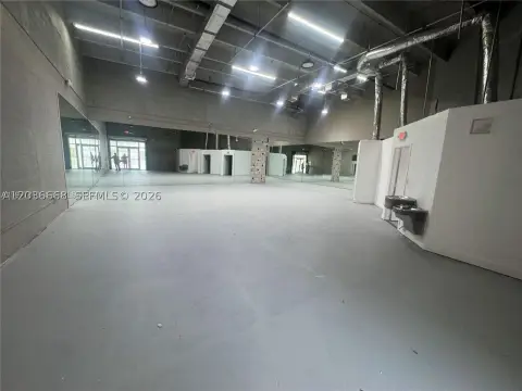 Industrial Office-Warehouse Unit