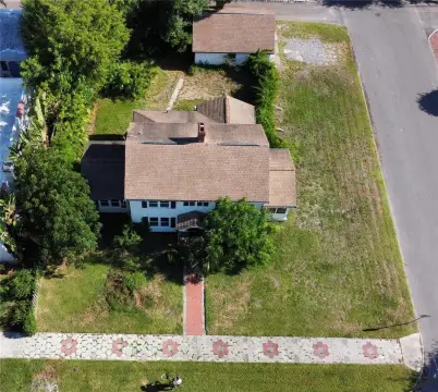 Oversized Corner Lot in Northeast