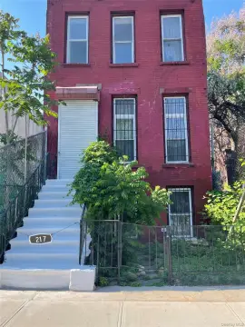 Brooklyn Development Parcel For Sale