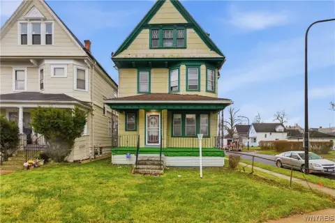 Updated Duplex in Masten Park