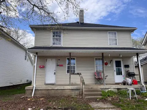 Fully Occupied Duplex with Central Air