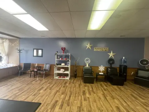 Versatile Commercial Building in Paris, MO