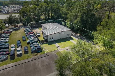 Warehouse with Offices and Workshop