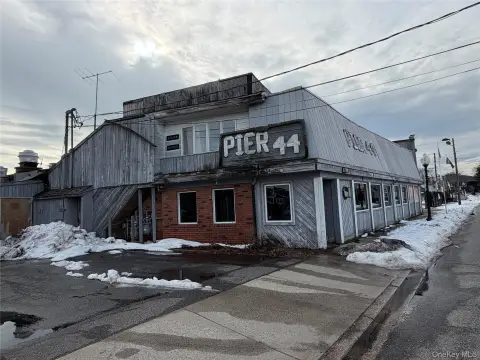 Waterfront Restaurant Property