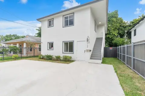 New Construction Duplex with 3BR/2BA