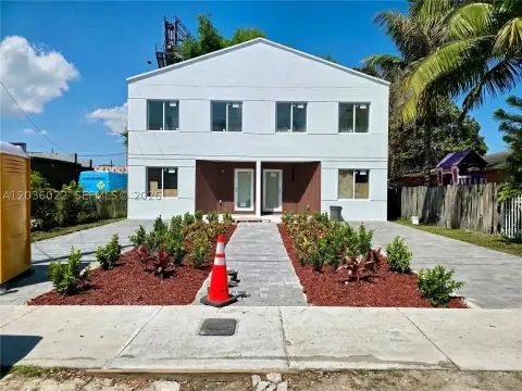 New Construction Duplex with Impact Windows