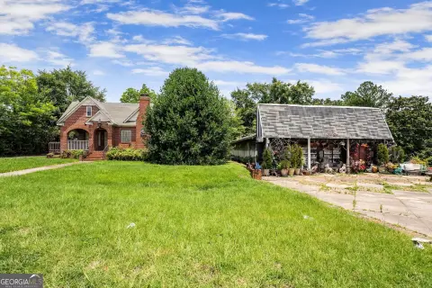 Mixed-Use Buildings in Downtown Sugar Hill
