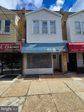 Mixed-Use Property with Storefront