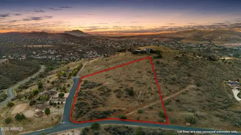 3.47 Acres in Lynx Mountain