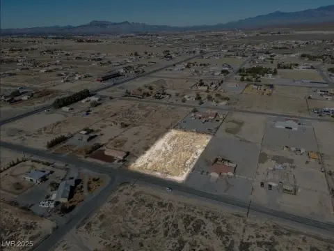 Pahrump Buildable Lot with Views