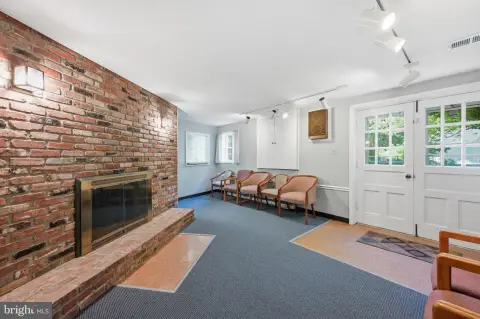 Live-Work Space with Three-Car Garage