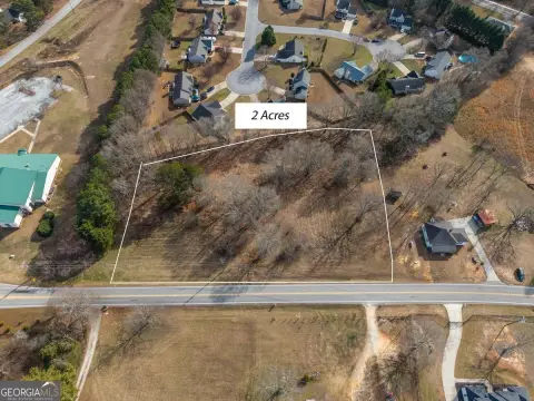 Residential Land in Loganville, GA