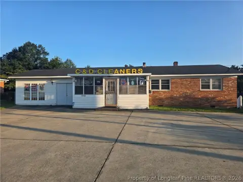 Retail Building with Parking