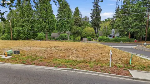 Residential Cul-de-Sac Homesite