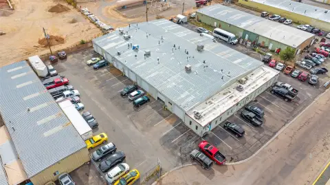 Santa Fe Industrial Unit For Lease