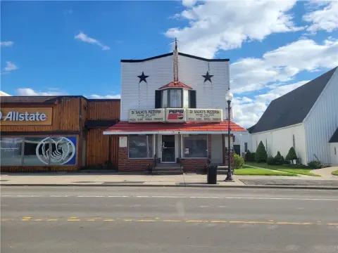 Mixed-Use Building with Restaurant Space