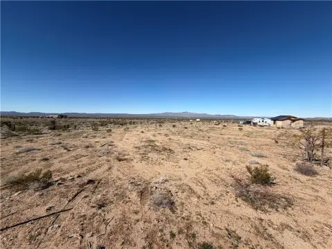 Land in Dolan Springs, AZ