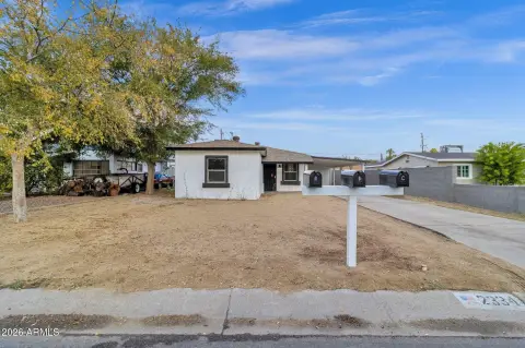 Renovated Triplex Near Grand Canyon