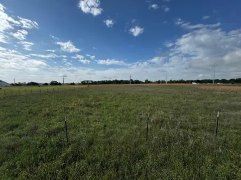 6 Acres of Land in Wills Point