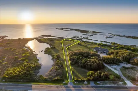 Bayfront Land with Panoramic Views